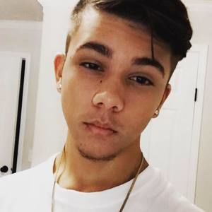 Meet your Posher, Colby